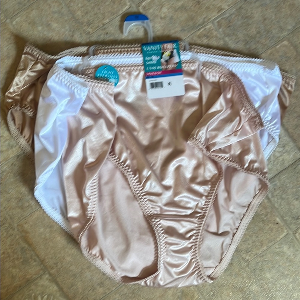 Vanity Fair Cream Satin Panties Full-Coverage